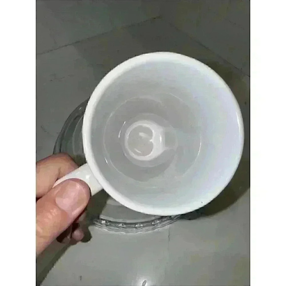 starbucks 2011 tall christmas tree mug. euc - Picture 8 of 12